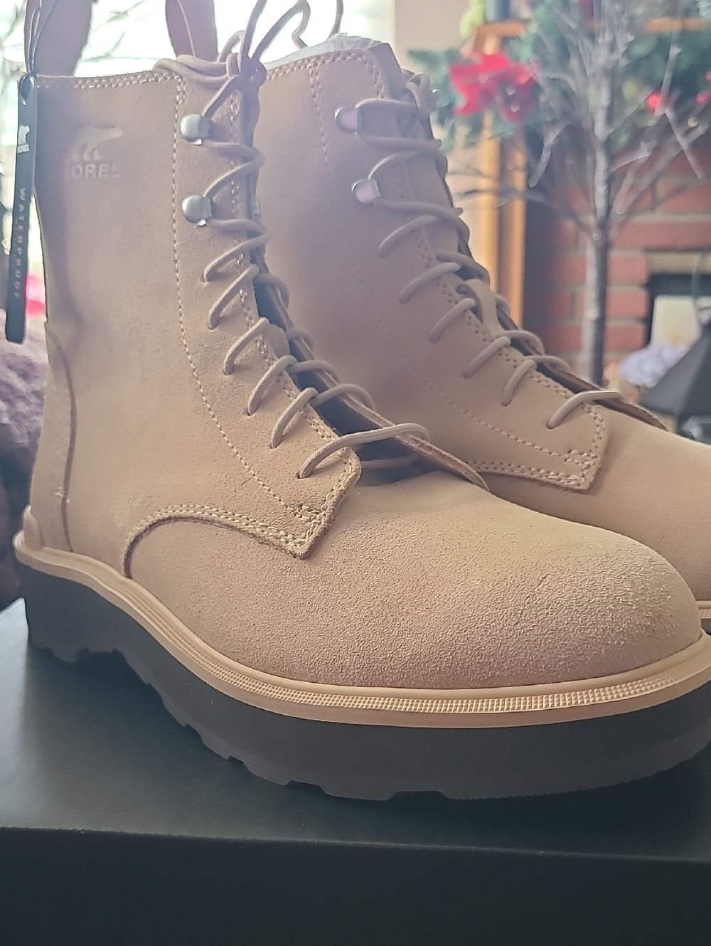 Sorel Women’s Beige Suede Lace-Up Waterproof Boots Size 9.5